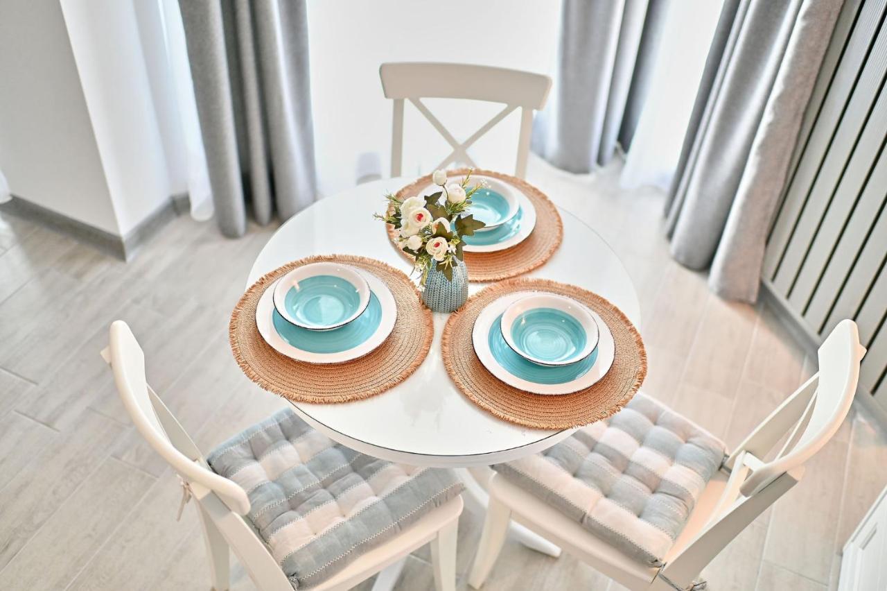 Sea Shore Apartments - Spa N Pools Beach Resort Mamaia Extérieur photo
