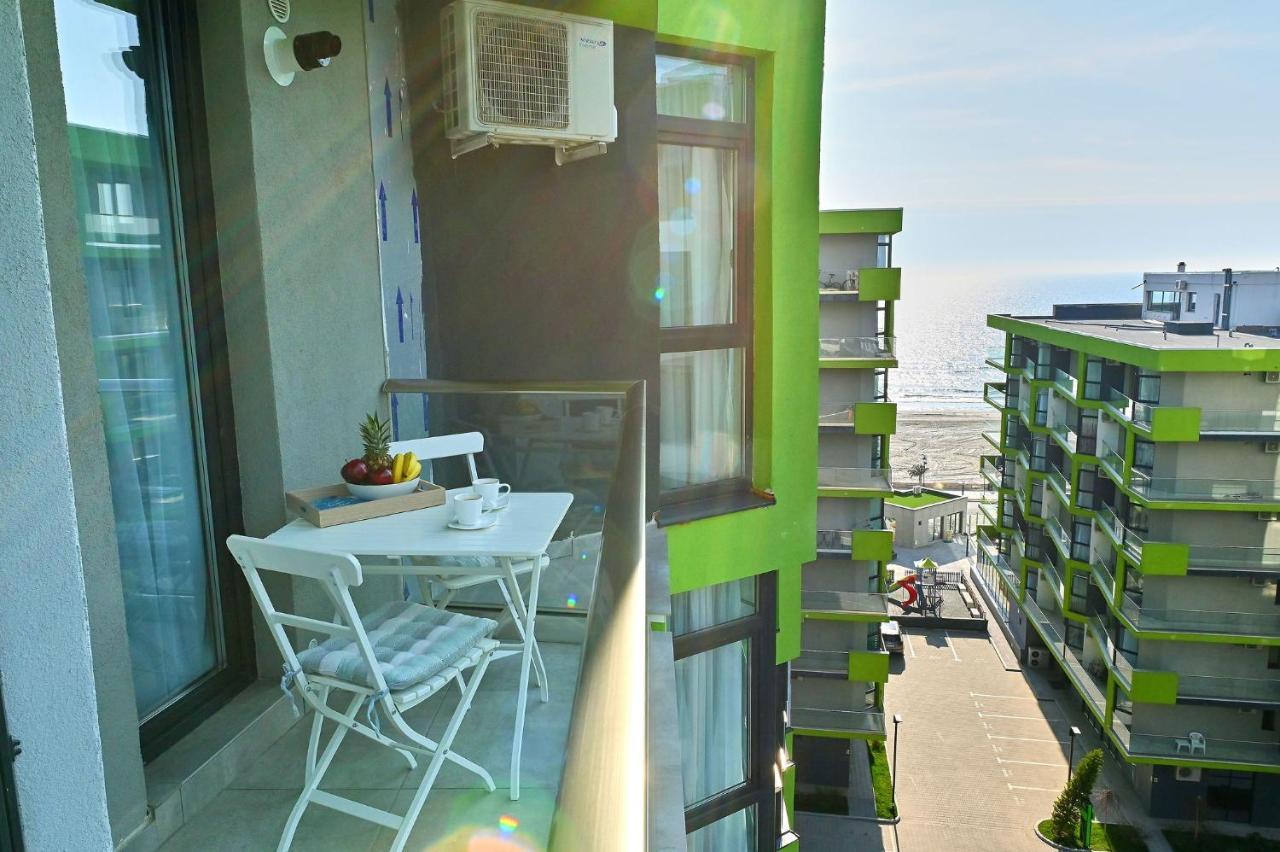 Sea Shore Apartments - Spa N Pools Beach Resort Mamaia Extérieur photo