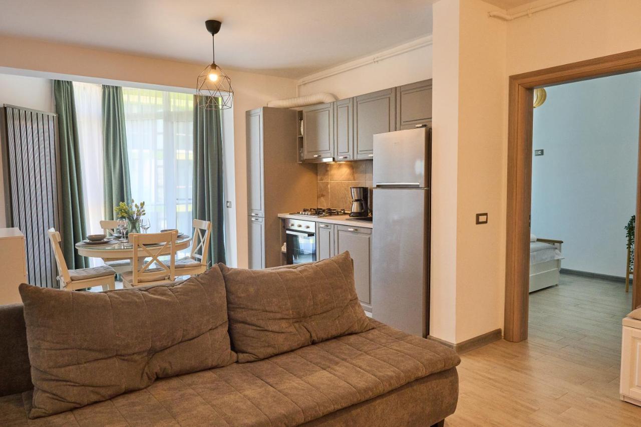 Sea Shore Apartments - Spa N Pools Beach Resort Mamaia Extérieur photo