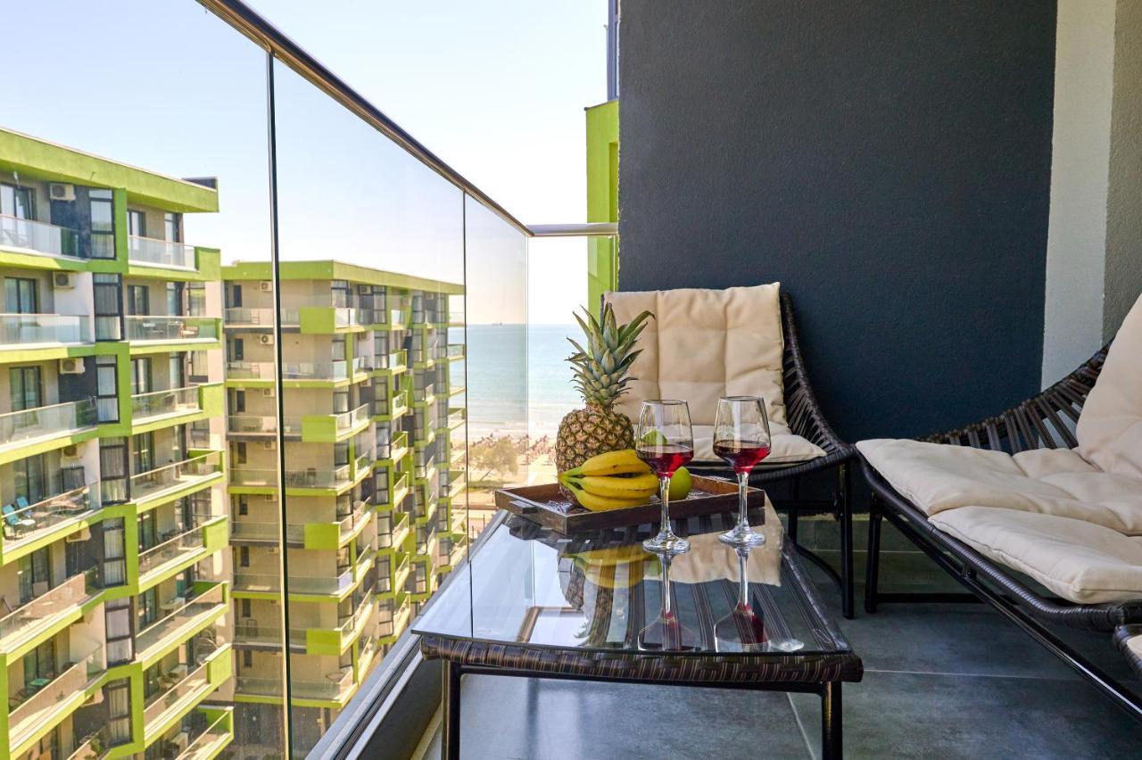 Sea Shore Apartments - Spa N Pools Beach Resort Mamaia Extérieur photo